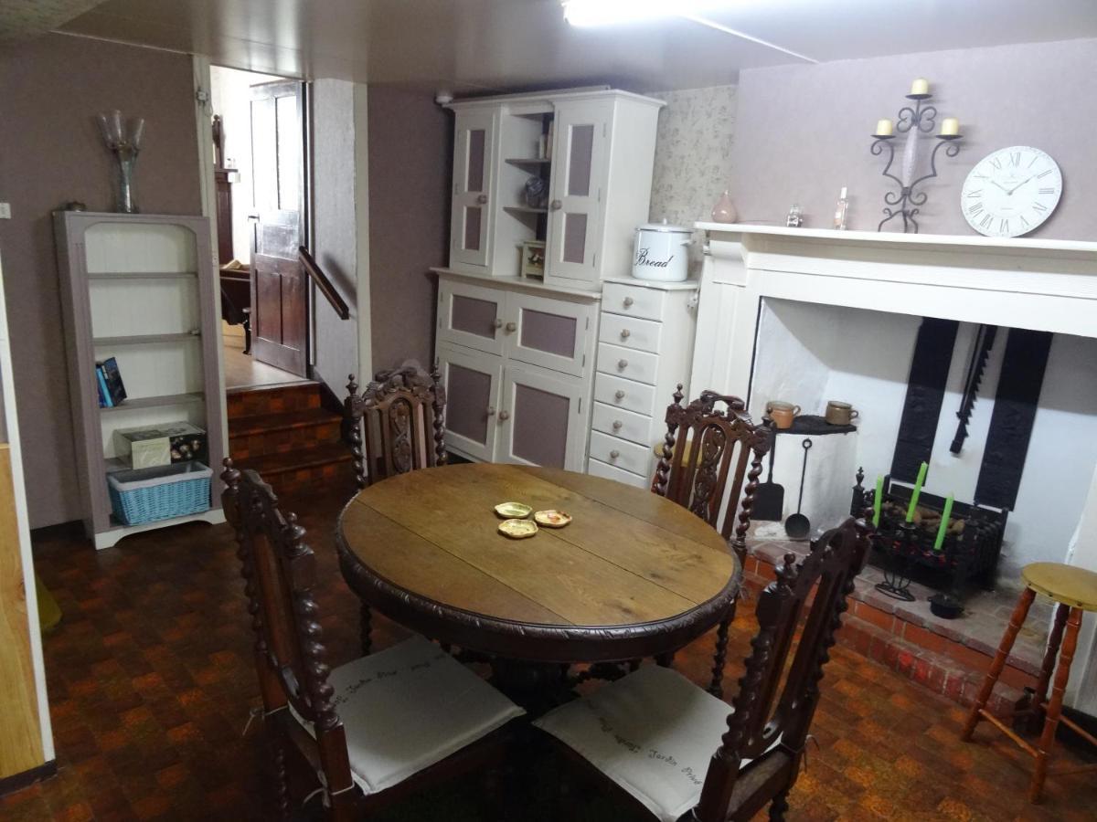 Charming French Cottage-Gite In The Heart Of Quiet Gorron Exteriér fotografie